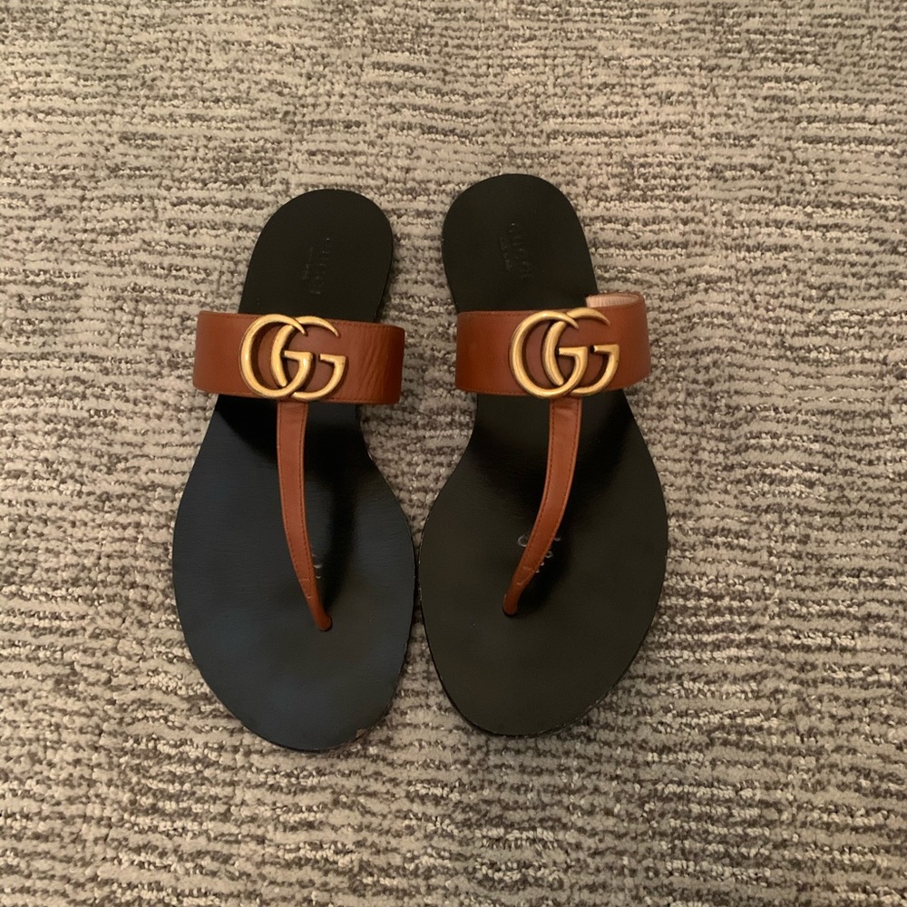 Gucci thong sandals